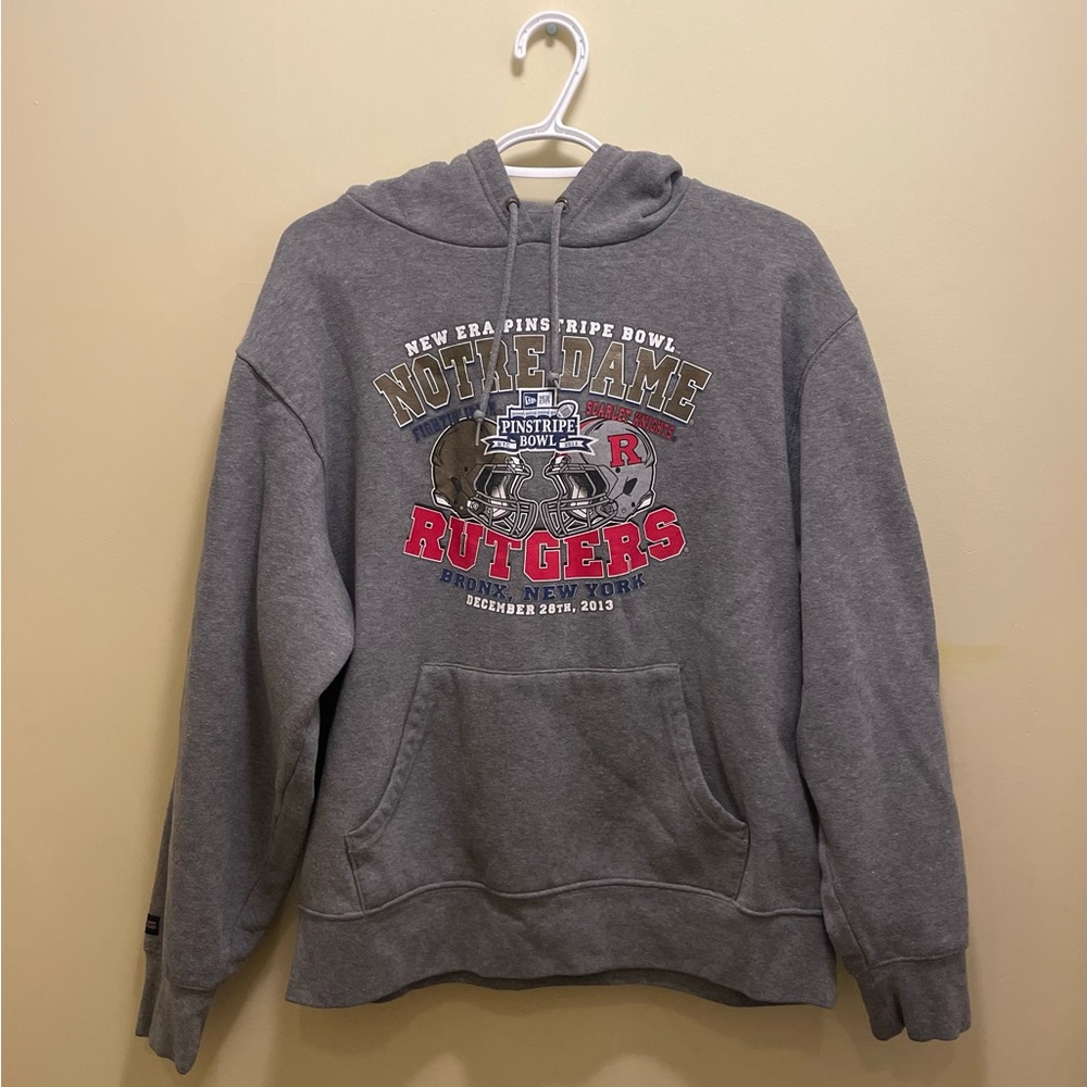 2013 JANSPORT NEW ERA PINESTRIPE BOWL NOTRE DAME RUTGERS GREY LONG SLEEVE HOODIE